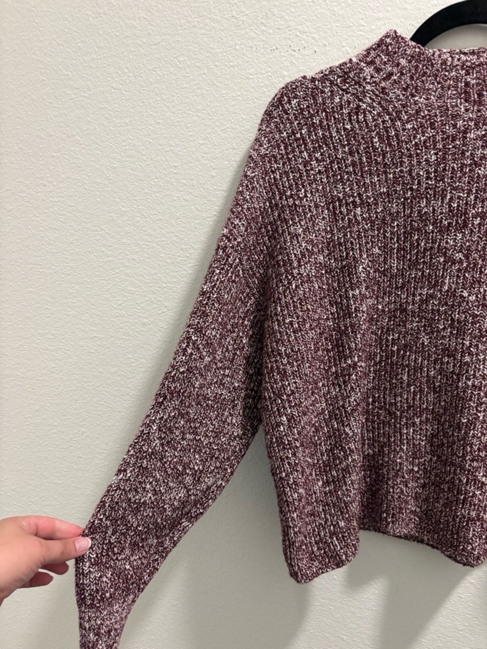 Old Navy Women’s Burgundy Knit Sweater, size L - Picture 2 of 5